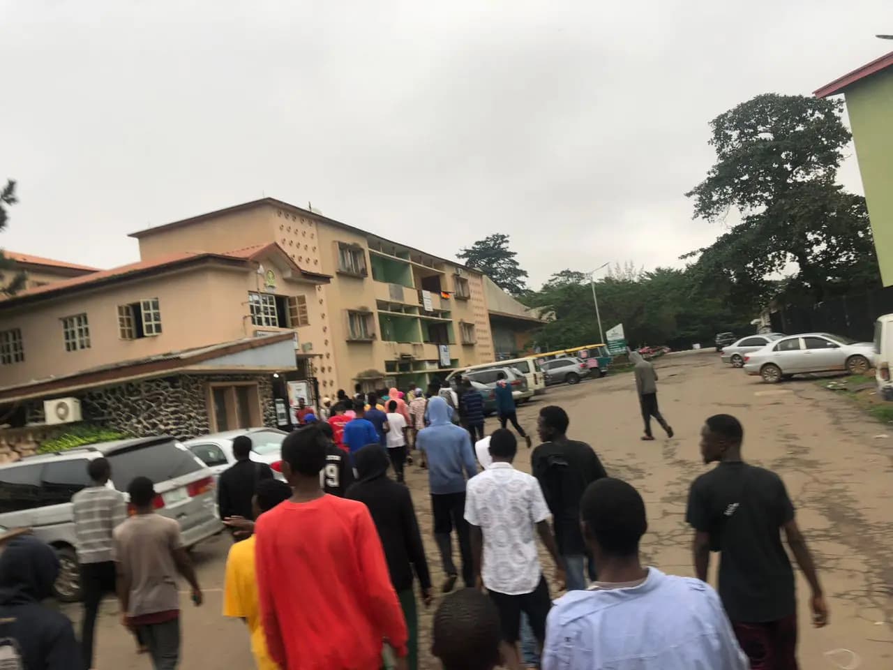UI students begin fresh protest over increment of school fees