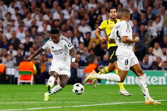 Real Madrid fight back to beat Borussia Dortmund 5-2