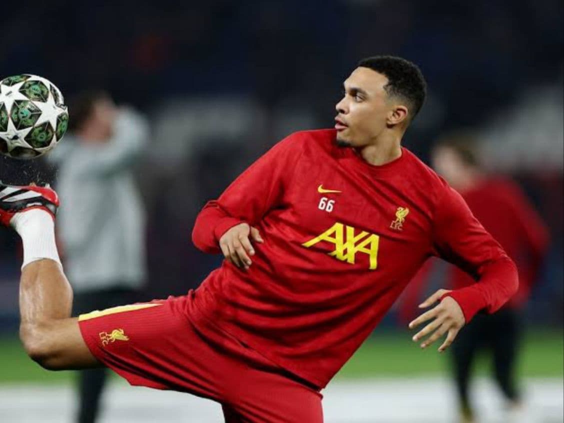 ALEXANDER ARNOLD CONFIRMS EXIT FROM LIVERPOOL