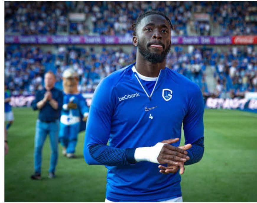 NIGERIAN STRIKER, AROKODARE BECOMES SIXTH NIGERIAN TO WIN EBONY SHOE.