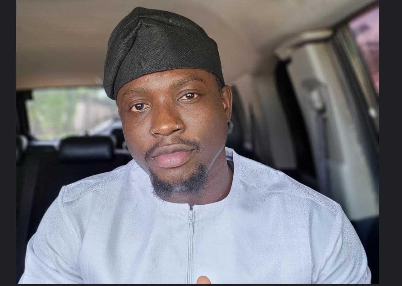 VERYDARKMAN DRAGS DAVIDO, BURNA BOY, WIZKID FOR FLAUNTING MULTUI-BILLION NAIRA CARS AMID HARDSHIP.